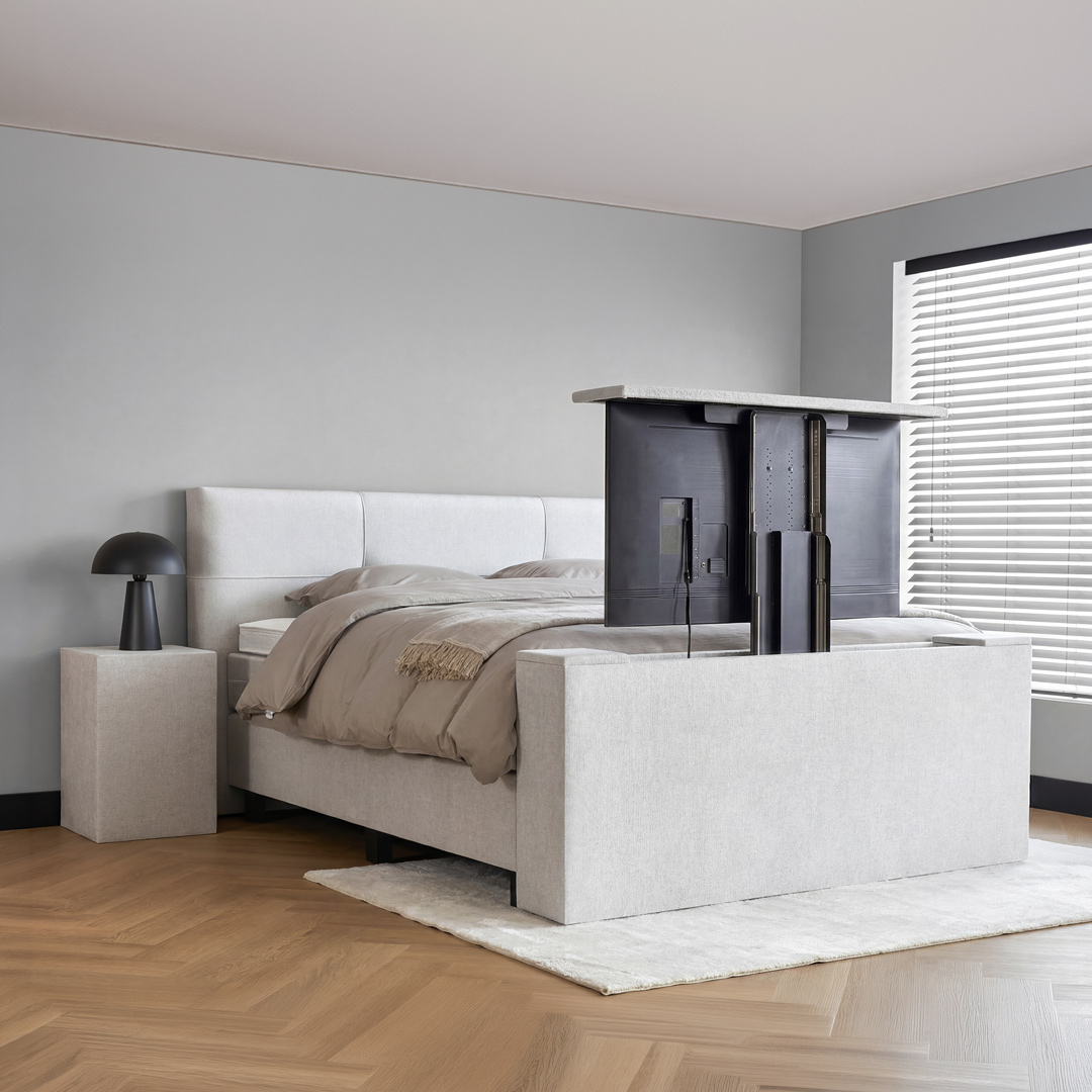 Luxe boxspring Sandra met ingebouwde TV-lift systeem