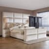Boxspring Magnus met TV Lift en luxe gestoffeerd design in moderne slaapkamer