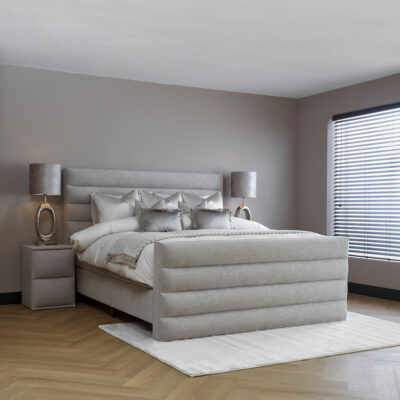 boxspring-piso-met-voetenbord-2-persoons