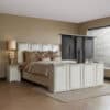Boxspring Octavia met TV Lift en elegant luxe gestoffeerd design in moderne slaapkamer