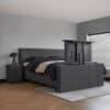Boxspring Primo met TV Lift en luxe gestoffeerde afwerking in moderne slaapkamer